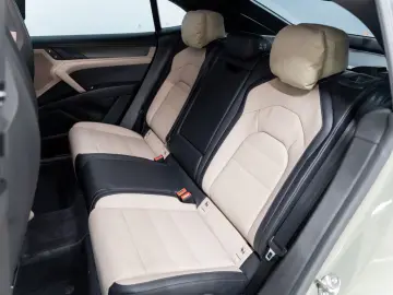 Porsche Cayenne S Coupé Electric
