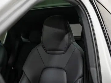 Porsche Cayenne E-Hybrid Coupe Black Edition