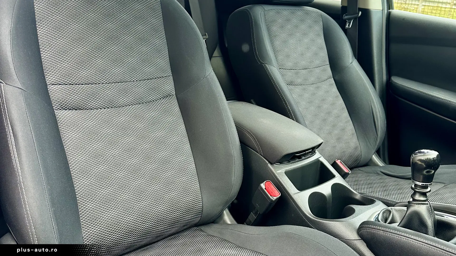 Nissan Qashqai Carte service Carlig Rate Garantie
