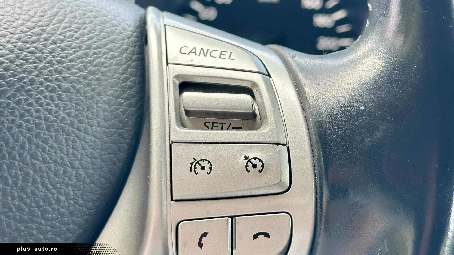 Nissan Qashqai Carte service Carlig Rate Garantie