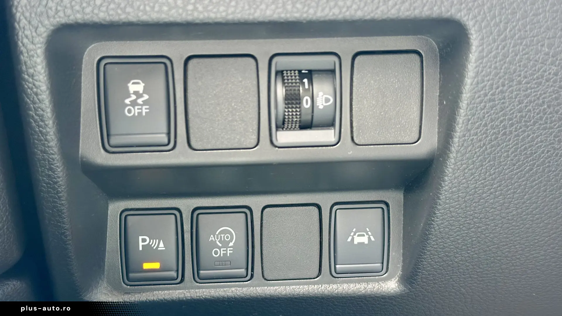 Nissan Qashqai Carte service Carlig Rate Garantie