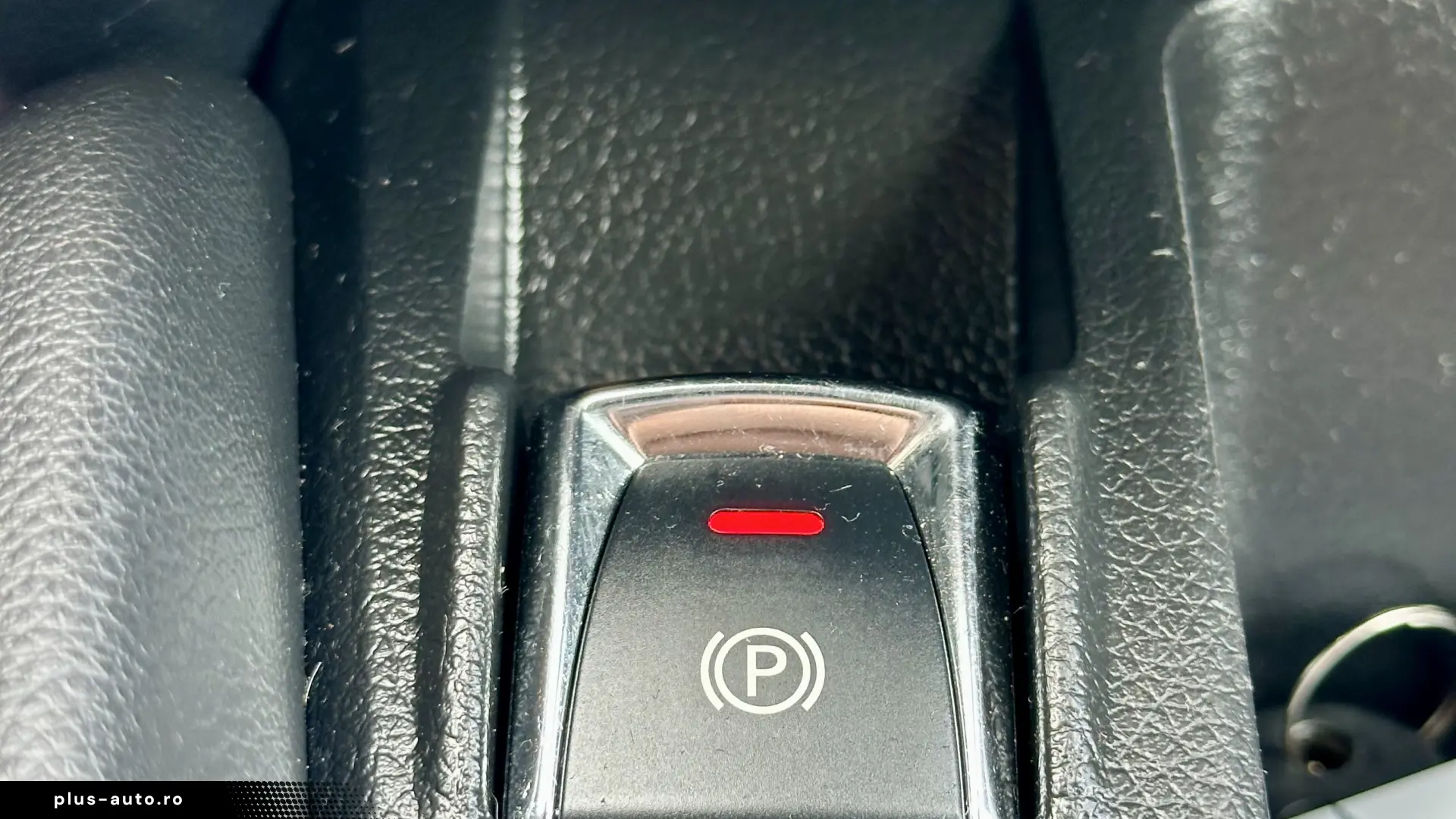 Nissan Qashqai Carte service Carlig Rate Garantie