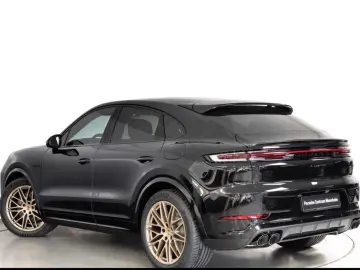 Porsche Cayenne E-Hyb. Coupe Black Edition Head-Up