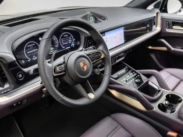 Porsche Cayenne E-Hyb. Coupe Black Edition Head-Up