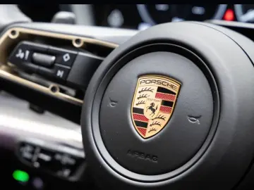 Porsche Cayenne E-Hyb. Coupe Black Edition Head-Up