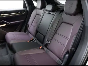 Porsche Cayenne E-Hyb. Coupe Black Edition Head-Up