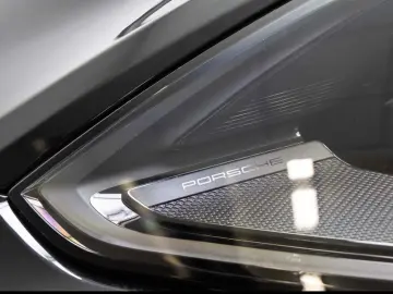 Porsche Cayenne E-Hyb. Coupe Black Edition Head-Up