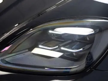 Porsche Cayenne E-Hyb. Coupe Black Edition Head-Up