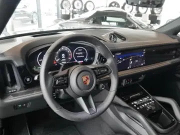 Porsche Cayenne E-Hybrid Coupe Black Edition SHZ HEAD-UP