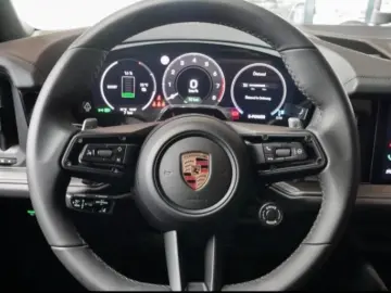 Porsche Cayenne E-Hybrid Coupe Black Edition SHZ HEAD-UP