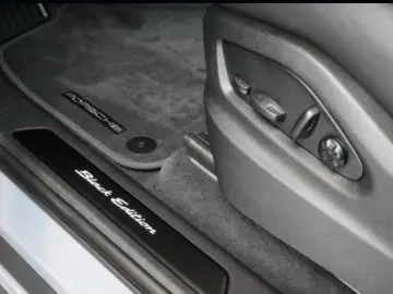 Porsche Cayenne E-Hybrid Coupe Black Edition SHZ HEAD-UP
