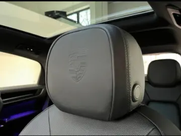 Porsche Cayenne S E-Hybrid Coupe Black Edition Head-Up
