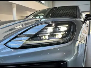 Porsche Cayenne S E-Hybrid Coupe Black Edition Head-Up