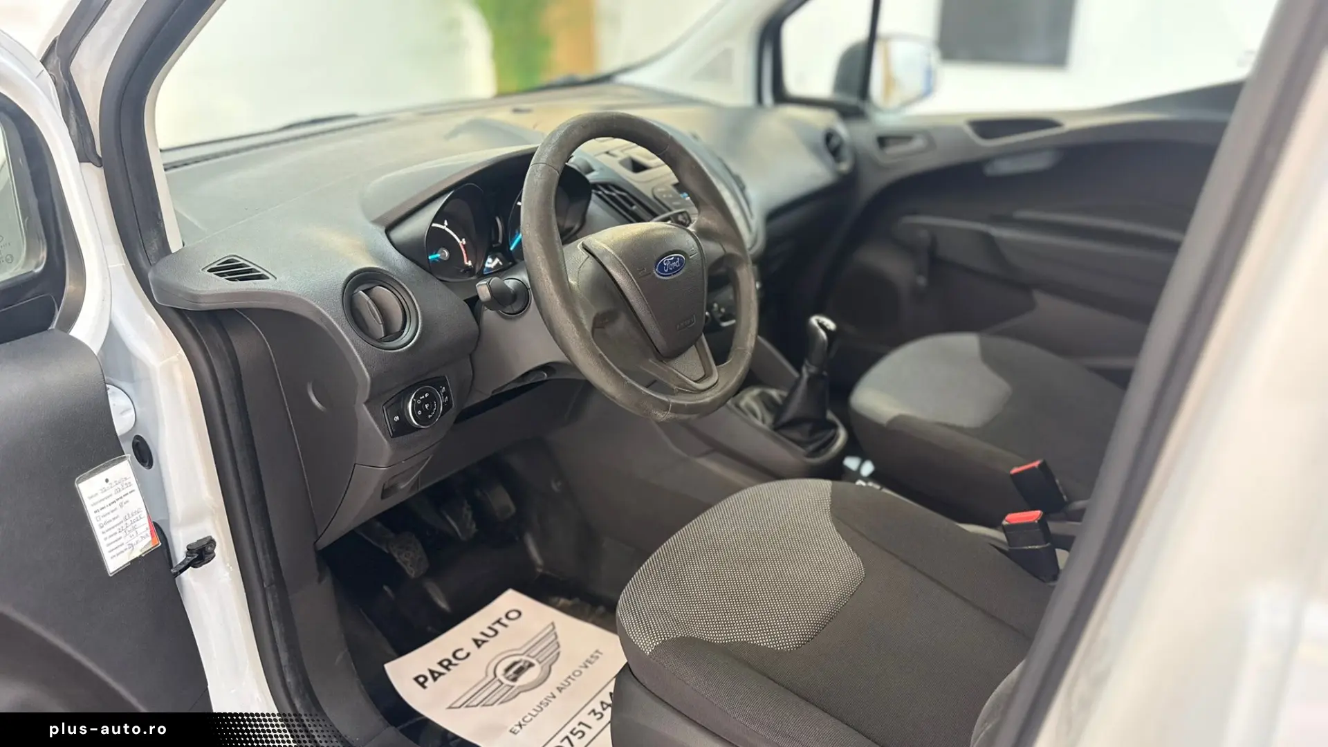 Ford Transit Courier