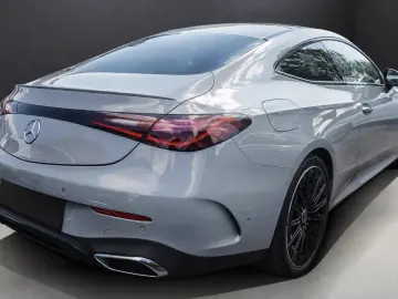 MERCEDES-BENZ CLE 220 d COUPE AMG-LINE PANORAMA