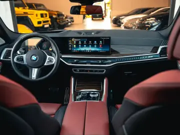 BMW X6 xDrive40i M Sport Pro B&W MASAJ PANO AIRMATIC