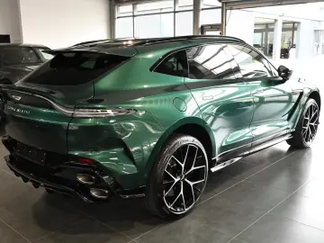 Aston Martin DBX S Malachite Green Bowers&Wilkins