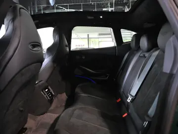 Aston Martin DBX S Malachite Green Bowers&Wilkins