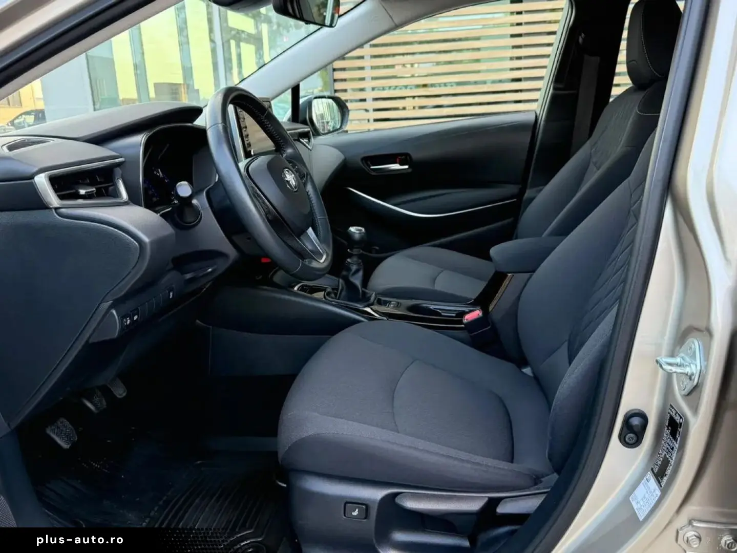 Toyota Corolla Dynamic 1.5 Benzina 125 Cp
