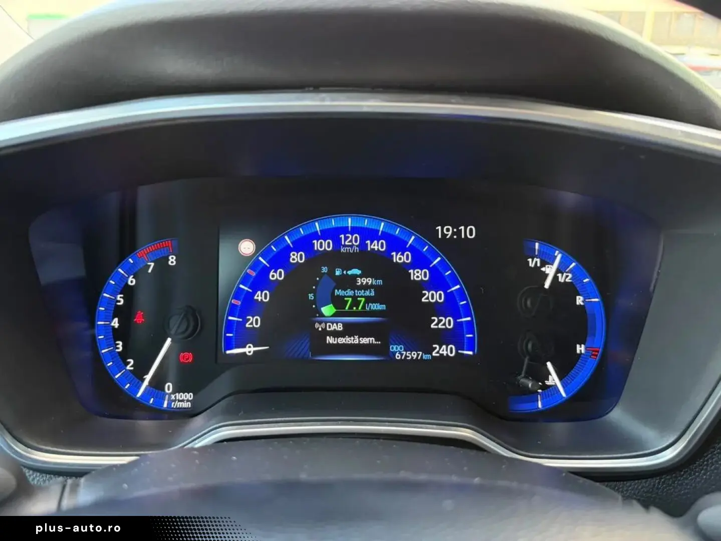 Toyota Corolla Dynamic 1.5 Benzina 125 Cp