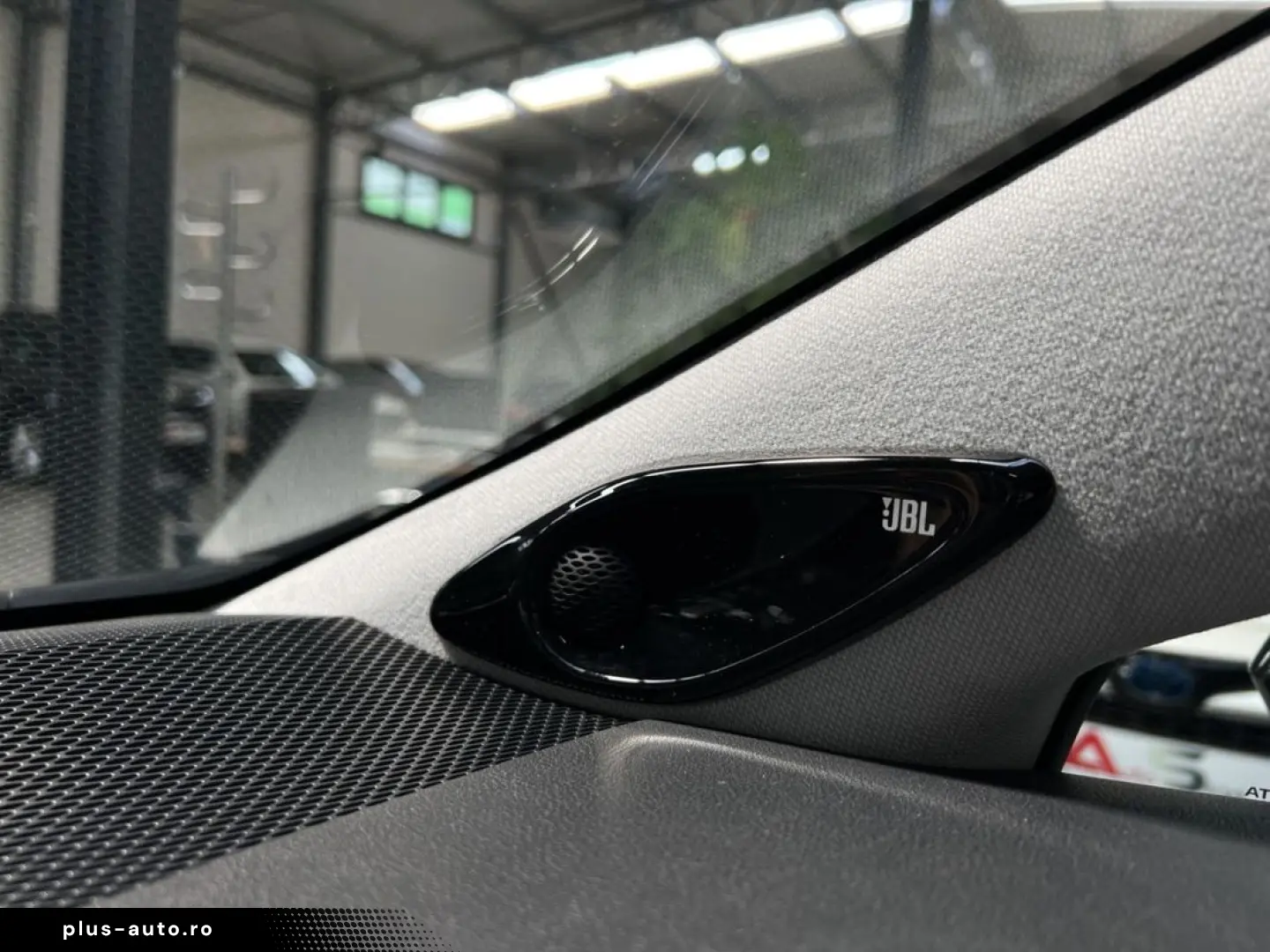 Toyota Corolla 2.0 Hybrid Lounge