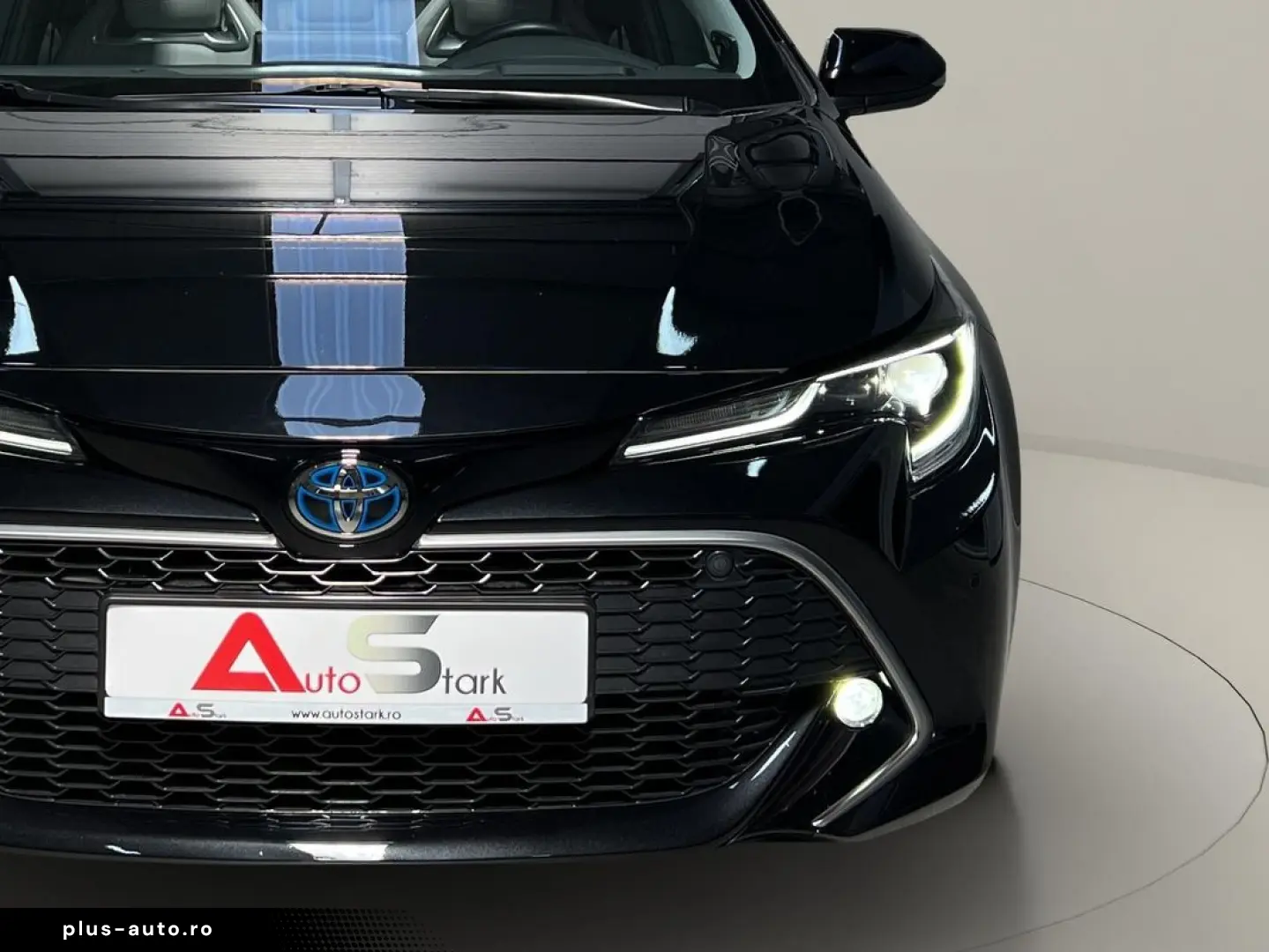 Toyota Corolla 2.0 Hybrid Lounge