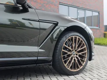 Aston Martin DBX 707   Minotaur Green - Copper Tan