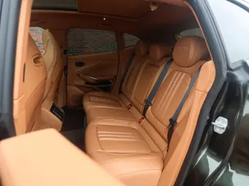 Aston Martin DBX 707   Minotaur Green - Copper Tan