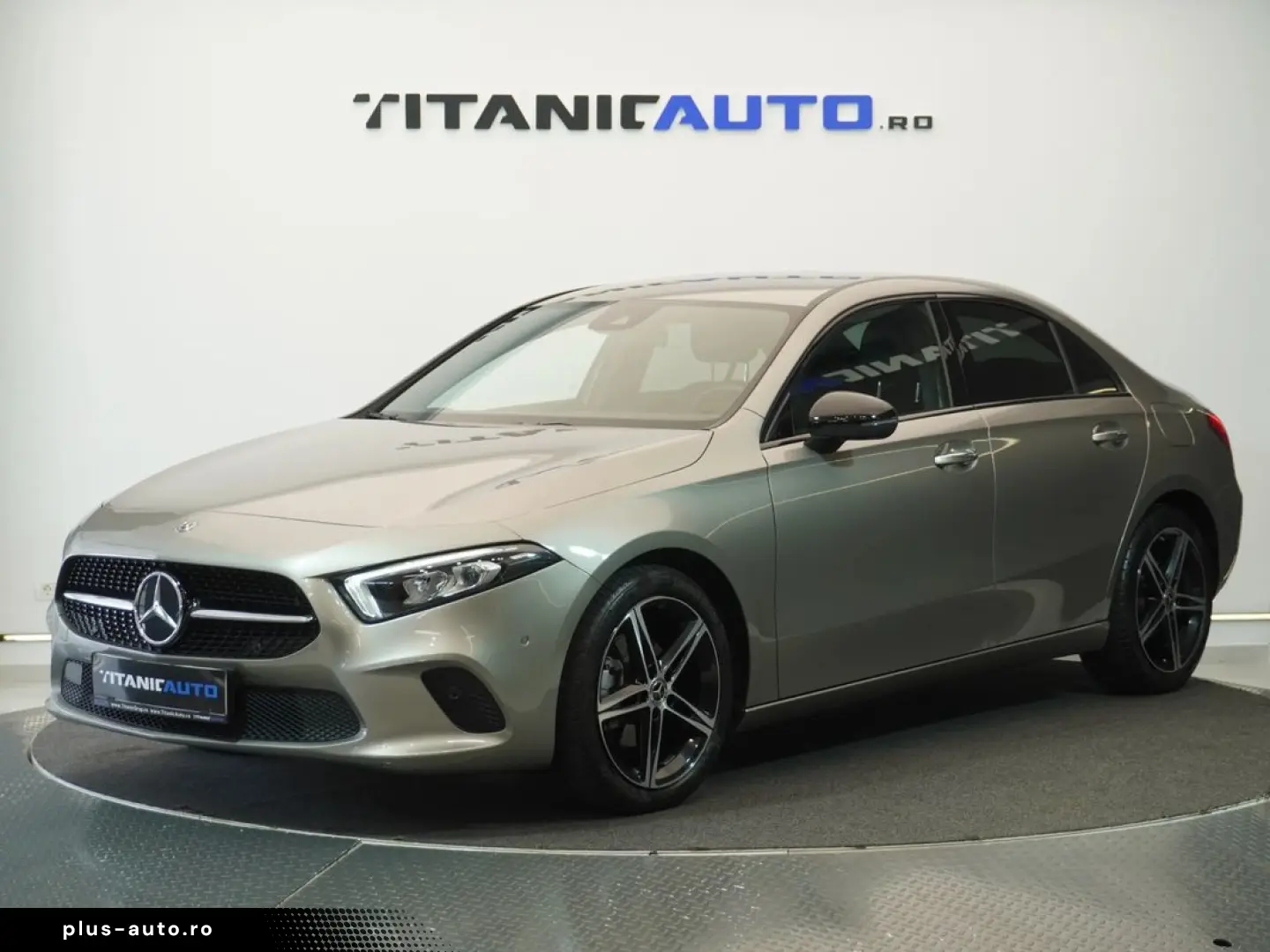 Mercedes-Benz A-180