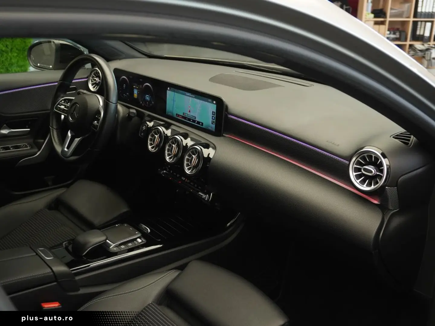 Mercedes-Benz A-180