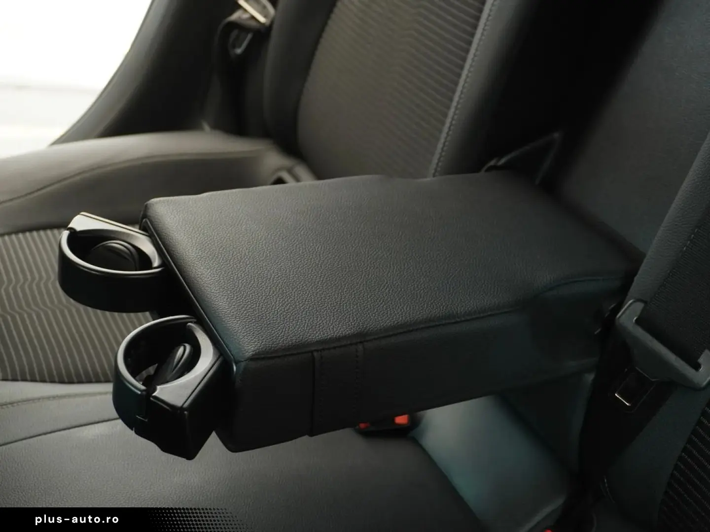 Mercedes-Benz A-180