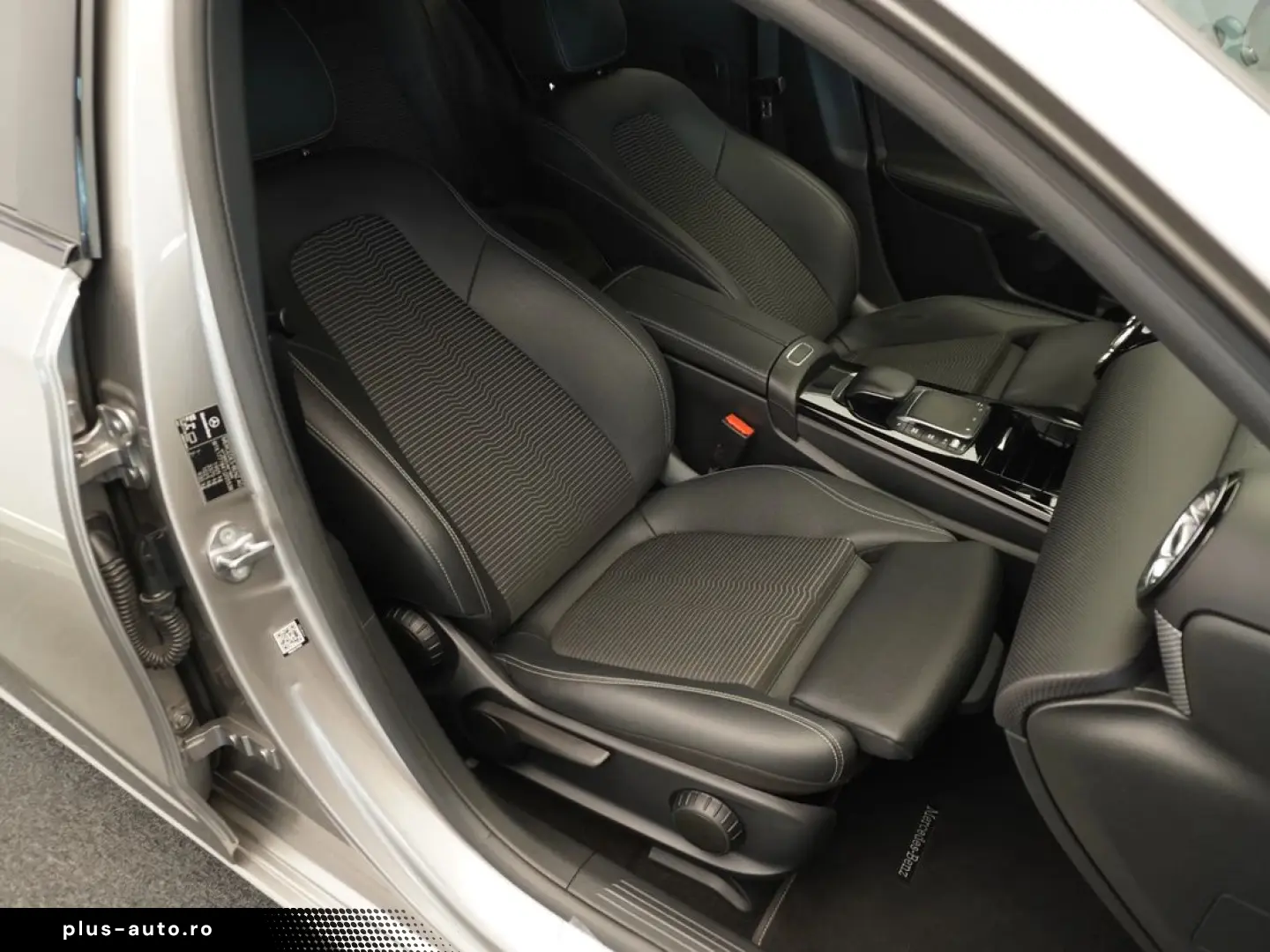 Mercedes-Benz A-180