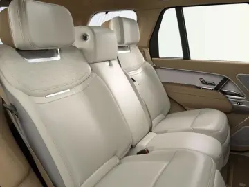 Land Rover Range Rover SV SWB P615 AHK 23  EventSuite Komf.