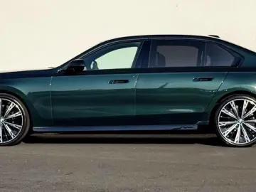 BMW 740 xDrive M Sport Pro Facelift!