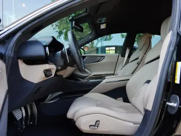Ferrari Purosangue 6.5 V12