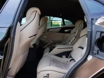 Ferrari Purosangue 6.5 V12