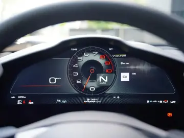 Ferrari Purosangue 6.5 V12