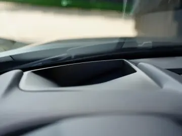 Ferrari Purosangue 6.5 V12