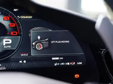 Ferrari Purosangue 6.5 V12