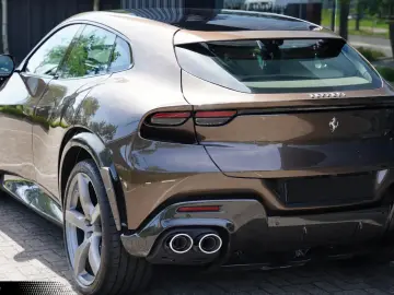 Ferrari Purosangue 6.5 V12