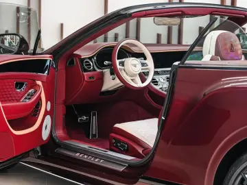 Bentley Continental GTC Mulliner V8 Hybrid