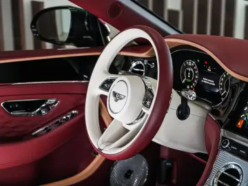 Bentley Continental GTC Mulliner V8 Hybrid
