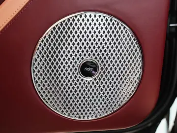 Bentley Continental GTC Mulliner V8 Hybrid