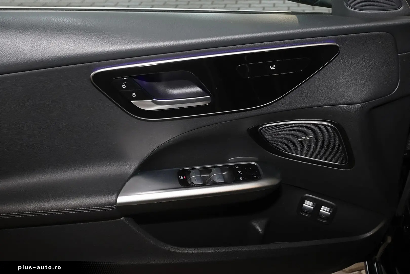 MERCEDES-BENZ C 300 e T Avantgarde