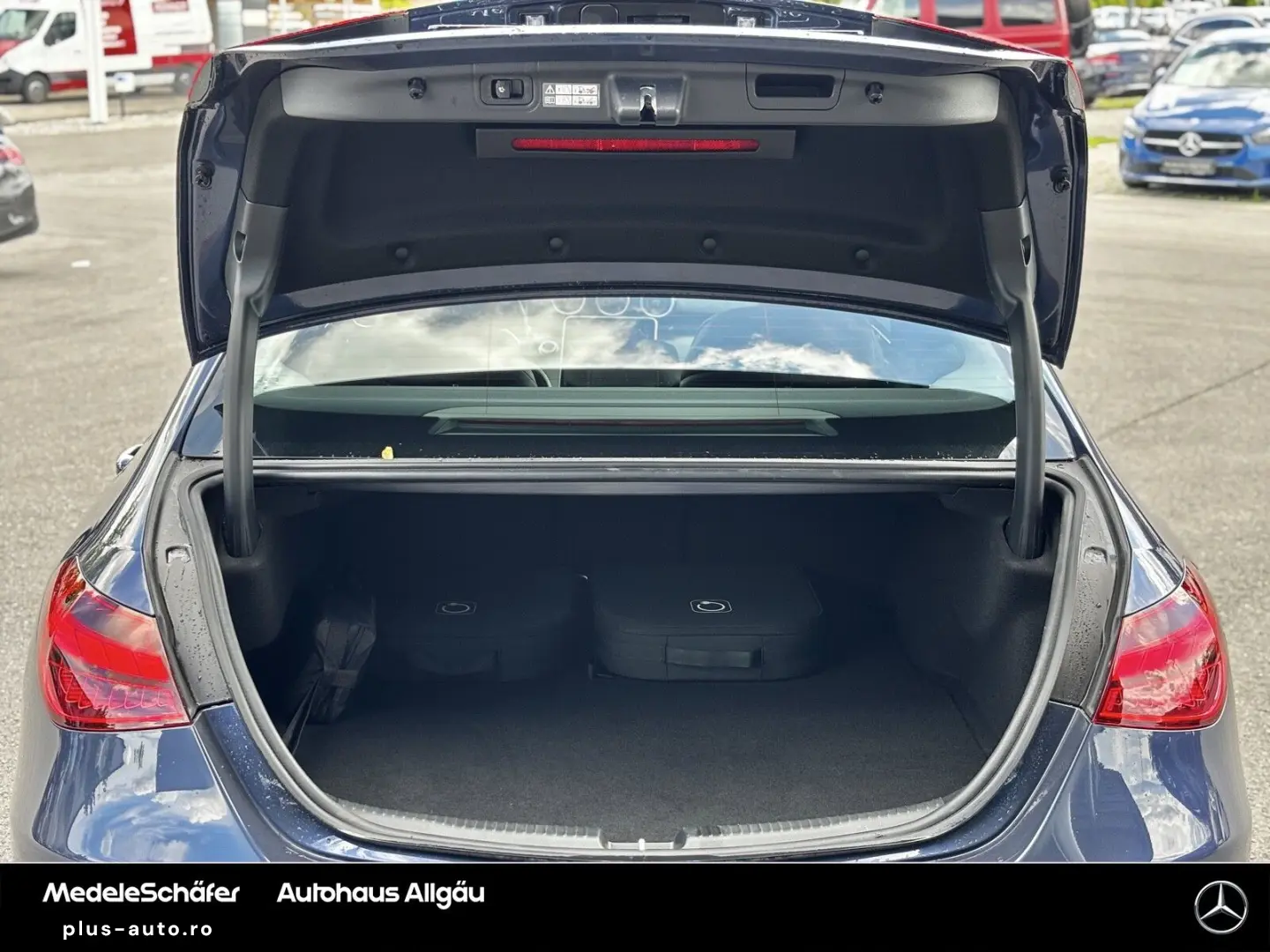 MERCEDES-BENZ C 300 de 18 -AMG Pano AHK 360  LEDER 4&hellip;