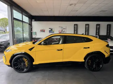 Lamborghini Urus SE NOU