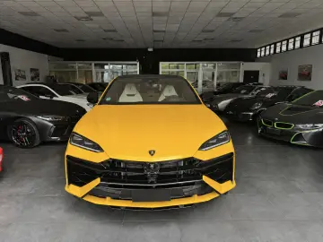 Lamborghini Urus SE NOU