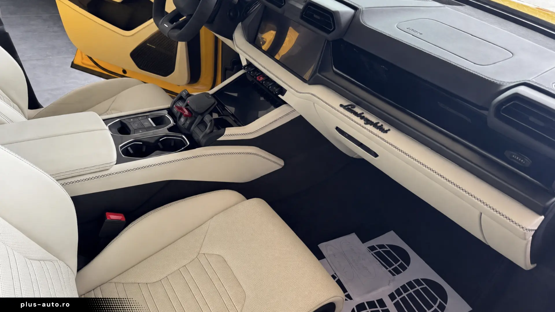 Lamborghini Urus SE NOU