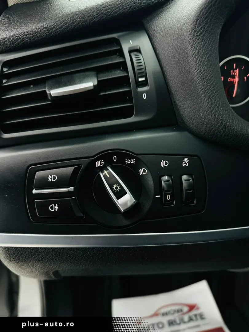 BMW X3 2012 — imagine 12