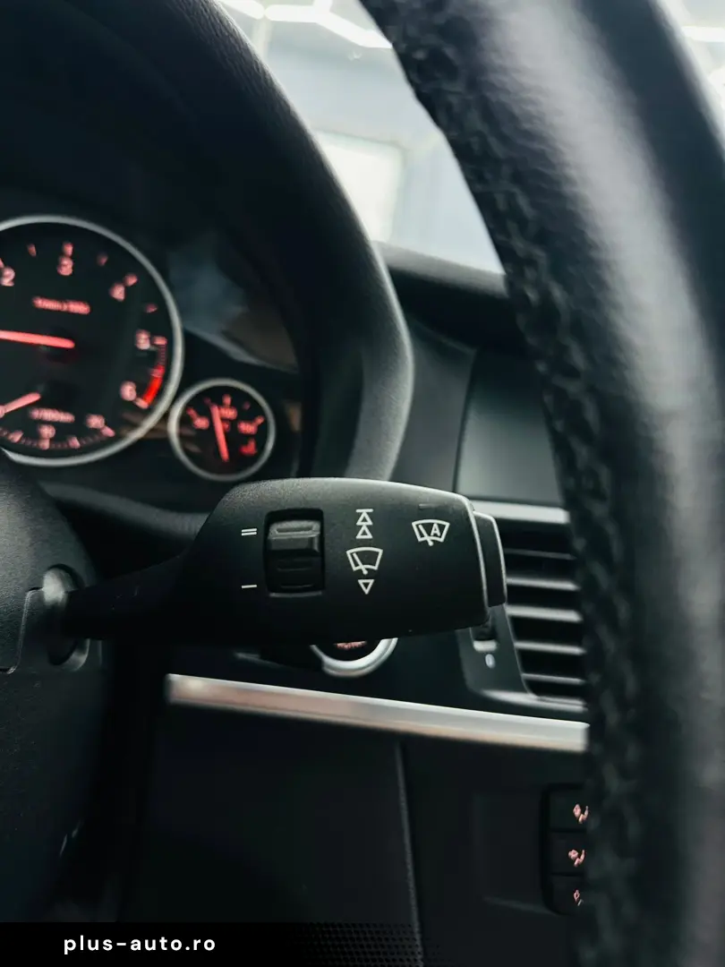BMW X3 2012 — imagine 27